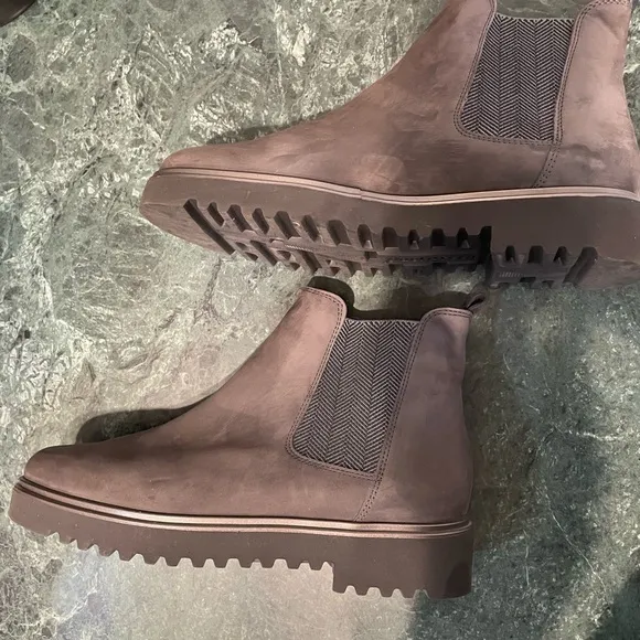 Dark Gray Chelsea Boots with Suede Upper and Elastic Panels